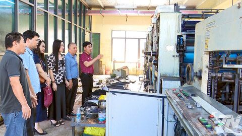 Hỗ trợ trên 200 triệu đồng cho Nhà in Báo và Phát thanh, Truyền hình Thái Nguyên