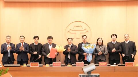 Đảng ủy UBND TP Hà Nội chuyển giao 2 tổ chức Đảng về Đảng bộ tỉnh Phú Thọ, Bắc Ninh