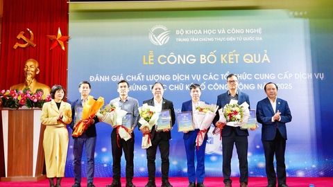 Thứ trưởng Vũ Hải Quân: Chữ ký số là hạ tầng thiết yếu của niềm tin số