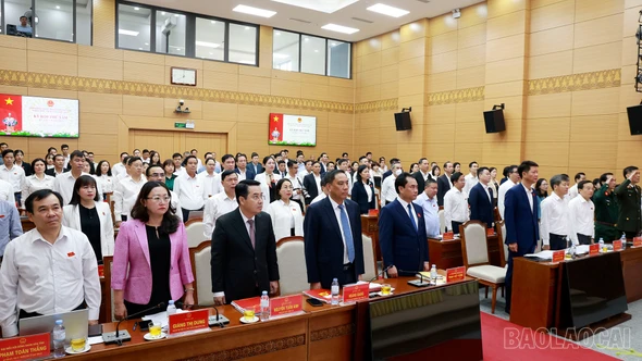 Khai mạc Kỳ họp thứ 5, HĐND tỉnh khóa XVI