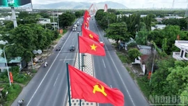 Thể hiện ý thức trách nhiệm, niềm tin và nguyện vọng đối với sự phát triển của đất nước