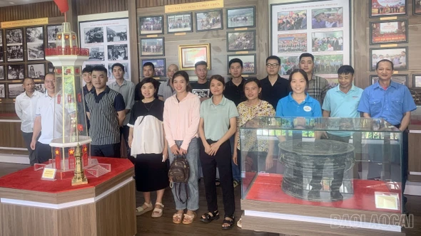 Lào Cai: 18 trung tâm chính trị tích cực triển khai công tác tuyên truyền, giáo dục lịch sử Đảng tại cơ sở