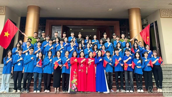 Gieo những “hạt giống đỏ” cho Đảng