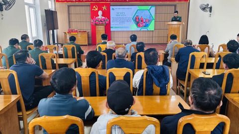 Tuyên truyền phòng, chống khai thác hải sản bất hợp pháp (IUU) tại phường Đồng Thuận