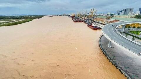 Chủ tịch UBND thành phố chỉ đạo triển khai các biện pháp ứng phó mưa lũ, sạt lở đất