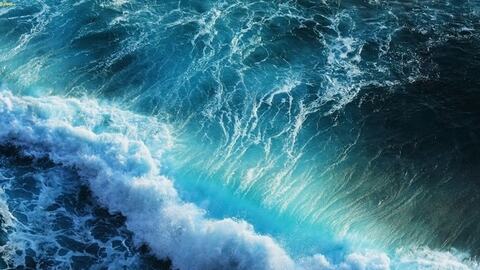 Vùng áp thấp ngoài khơi Biển Đông có khả năng mạnh lên thành bão