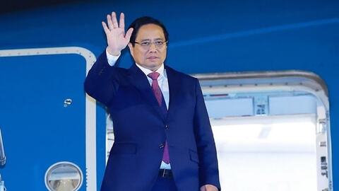 Thủ tướng lên đường dự Hội nghị Thượng đỉnh SCO và làm việc tại Trung Quốc