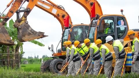 Khởi công xây dựng tuyến đường kết nối quốc lộ 17B với cầu Dinh