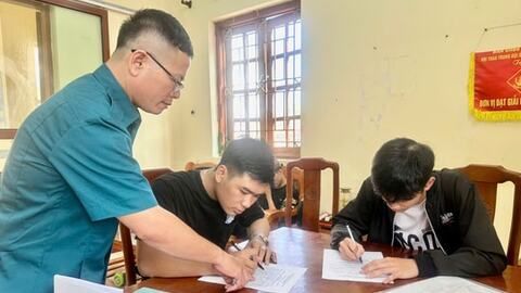 Phát huy vai trò của chính quyền cơ sở trong tuyển quân