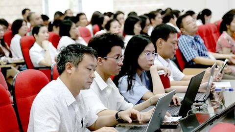 Nâng cao năng lực số cho đội ngũ giáo viên các cơ sở giáo dục nghề nghiệp
