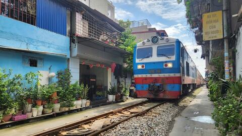 'Phố đường tàu' nay đã khác xưa