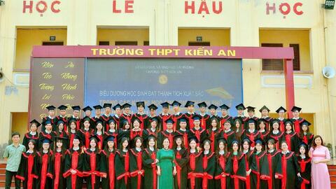 Trường THPT Kiến An phát triển toàn diện năng lực, phẩm chất học sinh