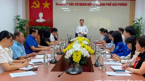 Nhanh chóng kiện toàn, ổn định các đoàn thể thuộc cơ quan Đảng thành phố