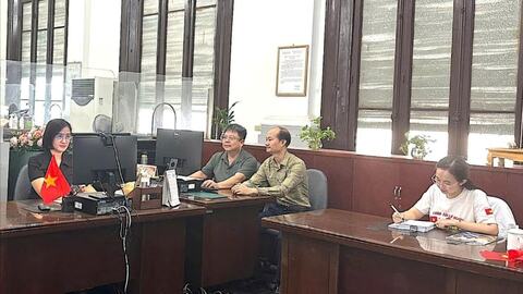 Bảo đảm việc chuyển tiền, rút tiền mặt tặng quà cho nhân dân dịp 2/9