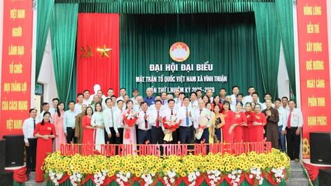 MTTQ Việt Nam xã Vĩnh Thuận vận động hơn 800 hộ dân hiến hơn 8500 m2 đất