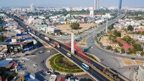 Giao thông mở lối cho thành phố phát triển