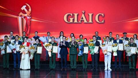 Tổng Bí thư Tô Lâm dự tổng kết, trao giải Cuộc thi báo chí viết về Đảng quang vinh, Bác Hồ vĩ đại