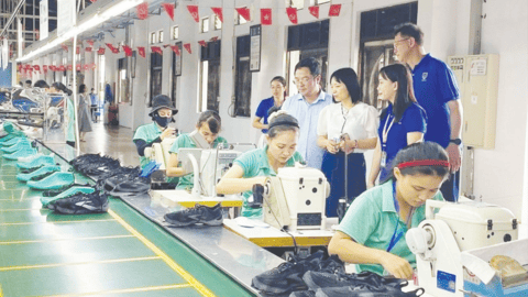 Phát huy vai trò, vị thế và trách nhiệm của người đại biểu chuyên trách - 'điểm tựa' quan trọng để các quyết sách sát thực tiễn