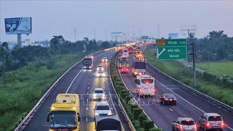 Ngày đầu kiểm soát xe kinh doanh vận tải hành khách, xử lý 109 trường hợp vi phạm