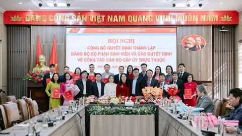 Thành lập Đảng bộ bộ phận sinh viên ở Trường Đại học Hải Phòng