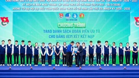 Tạo nguồn cho Đảng ở phường Hồng An