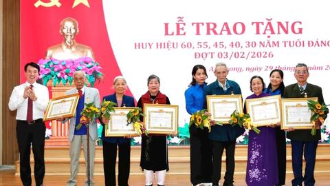 Nhiều xã, phường ở Hải Phòng tổ chức kỷ niệm 96 năm ngày thành lập Đảng