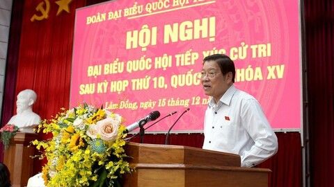 Trưởng Ban Nội chính Trung ương Phan Đình Trạc tiếp xúc cử tri tại Lâm Đồng