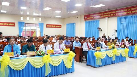 HĐND xã Cần Đăng thông qua nhiều nghị quyết