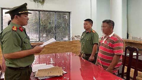 Khởi tố, bắt tạm giam hai thuyền trưởng tổ chức cho người khác xuất cảnh trái phép