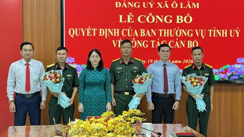 Đảng ủy xã Ô Lâm công bố quyết định của Ban Thường vụ Tỉnh ủy về công tác cán bộ