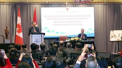 Tổng Bí thư, Chủ tịch nước Tô Lâm gặp gỡ cán bộ, nhân viên Đại sứ quán và cộng đồng người Việt Nam tại Canada