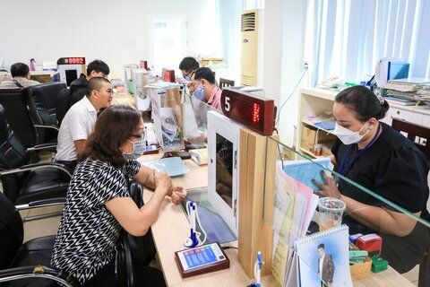 Amcrest security camera in white color