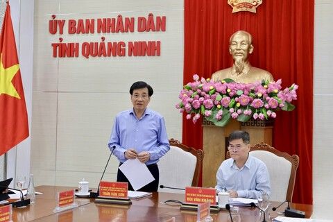 Quảng Ninh tăng tốc số hóa, nâng cao hiệu quả giải quyết thủ tục hành chính