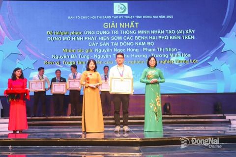 Trao giải các hội thi, cuộc thi khoa học - kỹ thuật cấp tỉnh