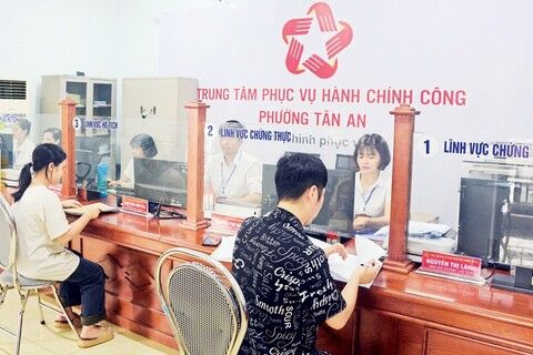 Kết luận của Bộ Chính trị, Ban Bí thư về tình hình, kết quả hoạt động của bộ máy hệ thống chính trị và chính quyền địa phương 2 cấp