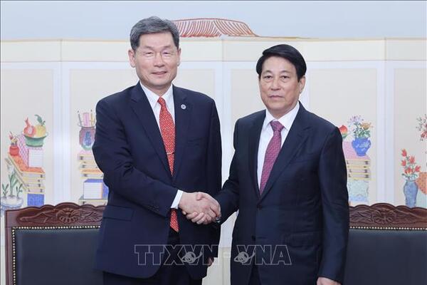 Chủ tịch nước Lương Cường tiếp Chủ tịch Quỹ giao lưu quốc tế Hàn Quốc (KF)