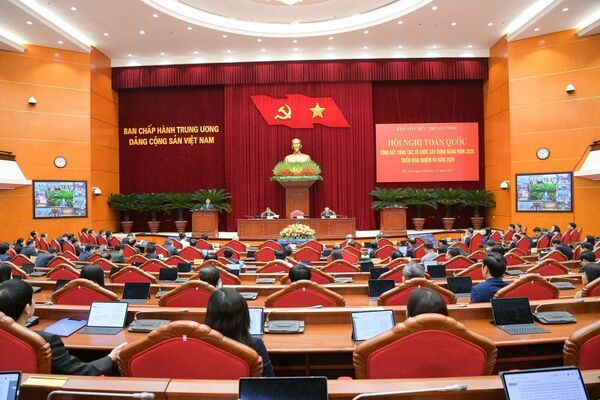 Ảnh: Hội nghị toàn quốc tổng kết công tác tổ chức xây dựng Đảng năm 2025, triển khai nhiệm vụ năm 2026