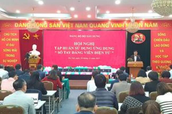 Hội nghị tập huấn sử dụng ứng dụng “Sổ tay đảng viên điện tử”