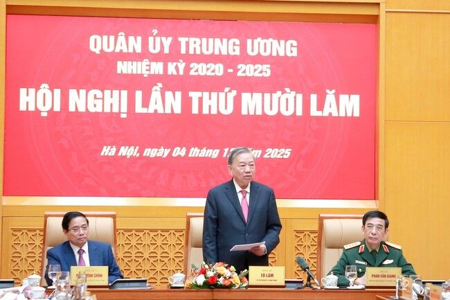 Tiếp tục thực hiện tốt chức năng tham mưu chiến lược với Đảng, Nhà nước về quân sự, quốc phòng