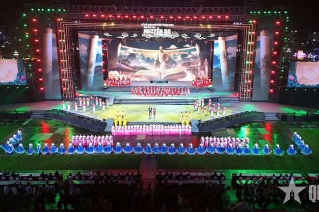 Hà Tĩnh kỷ niệm 260 năm ngày sinh Đại thi hào Nguyễn Du