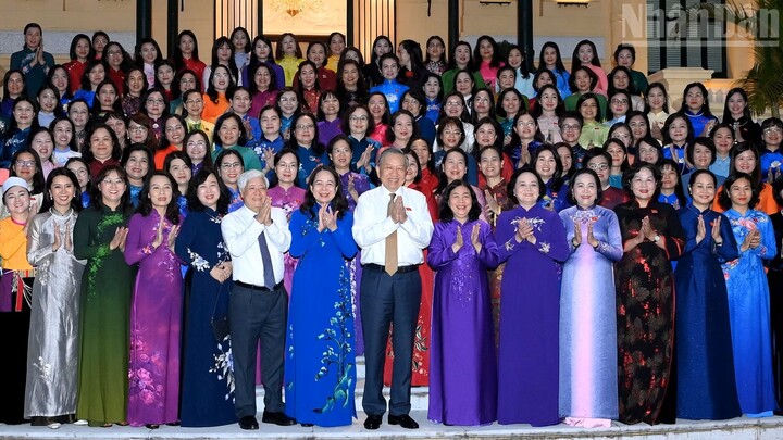[Ảnh] Tổng Bí thư, Chủ tịch nước Tô Lâm gặp mặt các nữ Đại biểu Quốc hội khóa XVI
