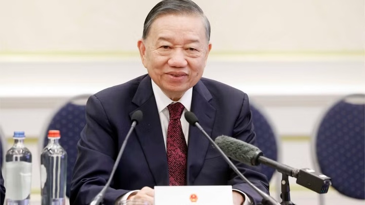 Tổng Bí thư, Chủ tịch nước Tô Lâm gặp gỡ chuyên gia, trí thức người Việt tại Bỉ và Luxembourg