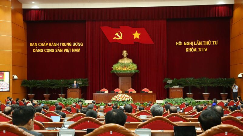 [Ảnh] Bế mạc Hội nghị lần thứ Tư Ban Chấp hành Trung ương Đảng khóa XIV