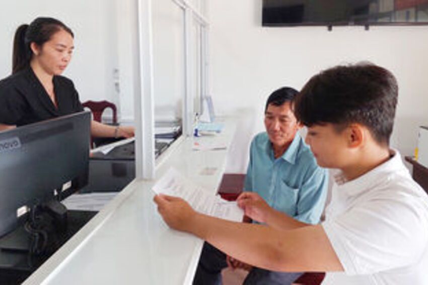 Đơn giản thủ tục thêm gần lòng dân