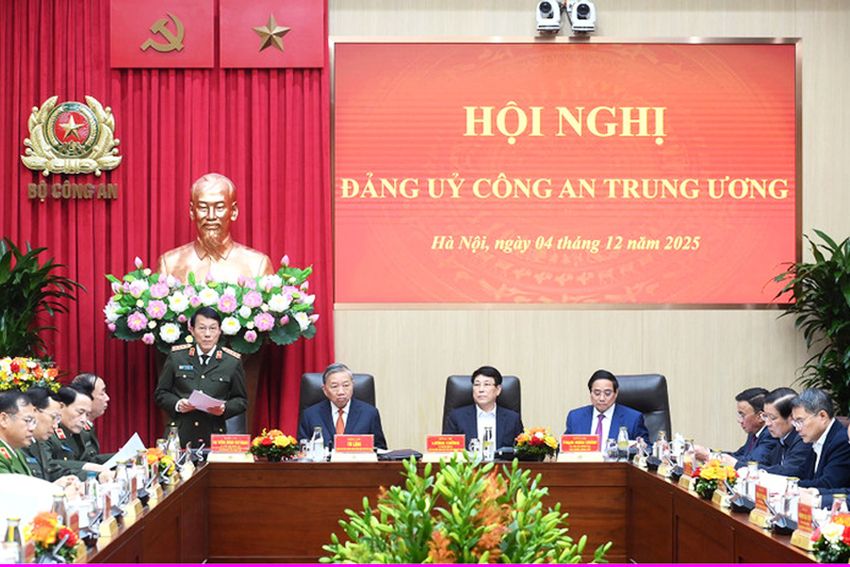 Tập trung xây dựng lực lượng Công an nhân dân cách mạng, chính quy, tinh nhuệ, hiện đại