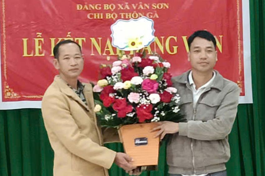 Bắc Ninh: Kết nạp 45 đảng viên người dân tộc thiểu số