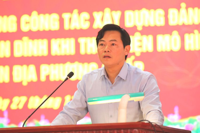 Xã Tân Dĩnh tổ chức tọa đàm tìm giải pháp tăng cường công tác xây dựng Đảng