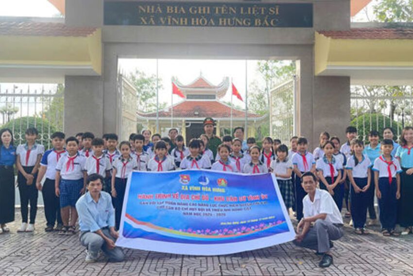 Bồi đắp “lửa” cách mạng cho thế hệ trẻ