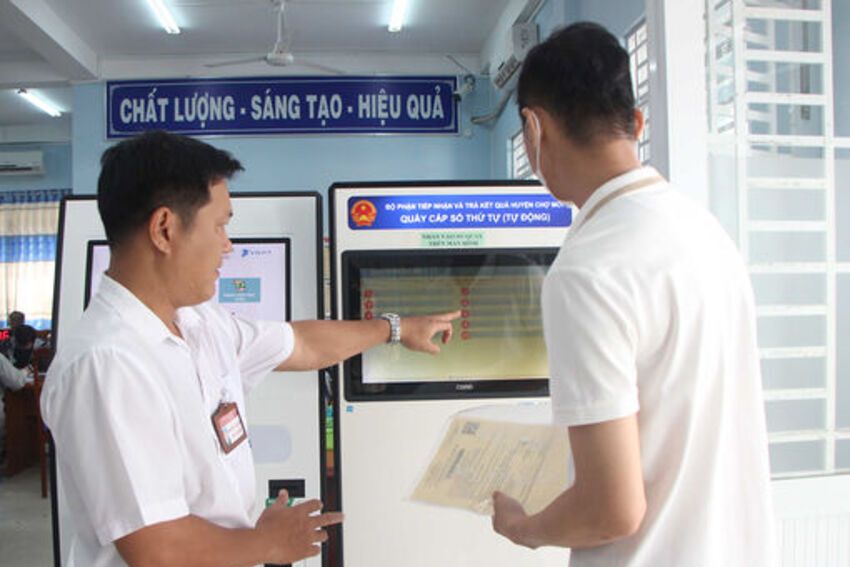 Điểm sáng cải cách hành chính ở Chợ Mới