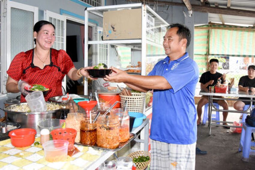 Quán ăn gia đình, thu nhập ổn định